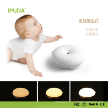 2017 veilleuse intelligente unique pour bébé avec conception de beignet de lumière à capteur tactile